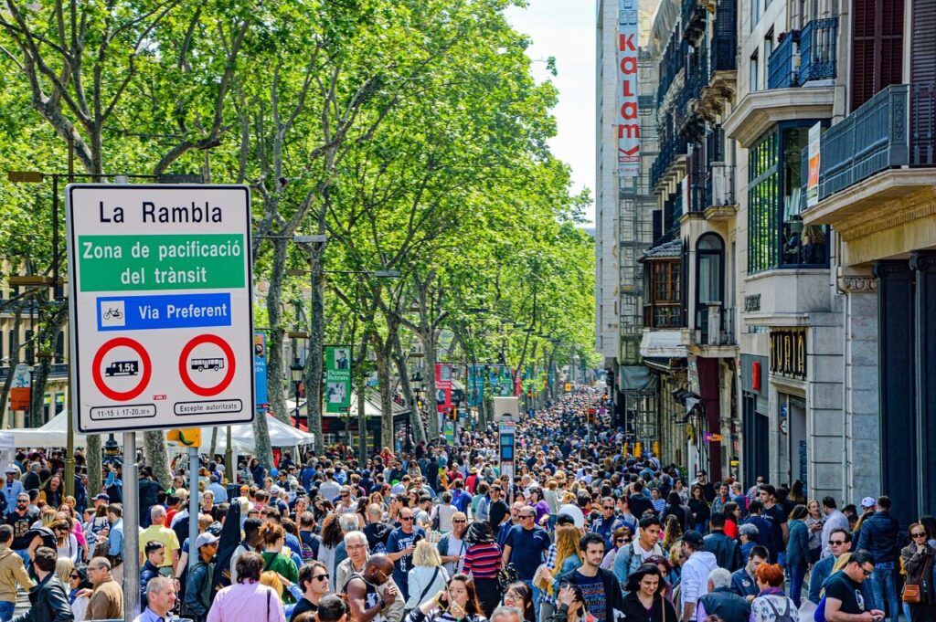 larambla, spain, barcelona, barca, beach, nature, shopping street, crowds, city, vacations, summer, people, tourism